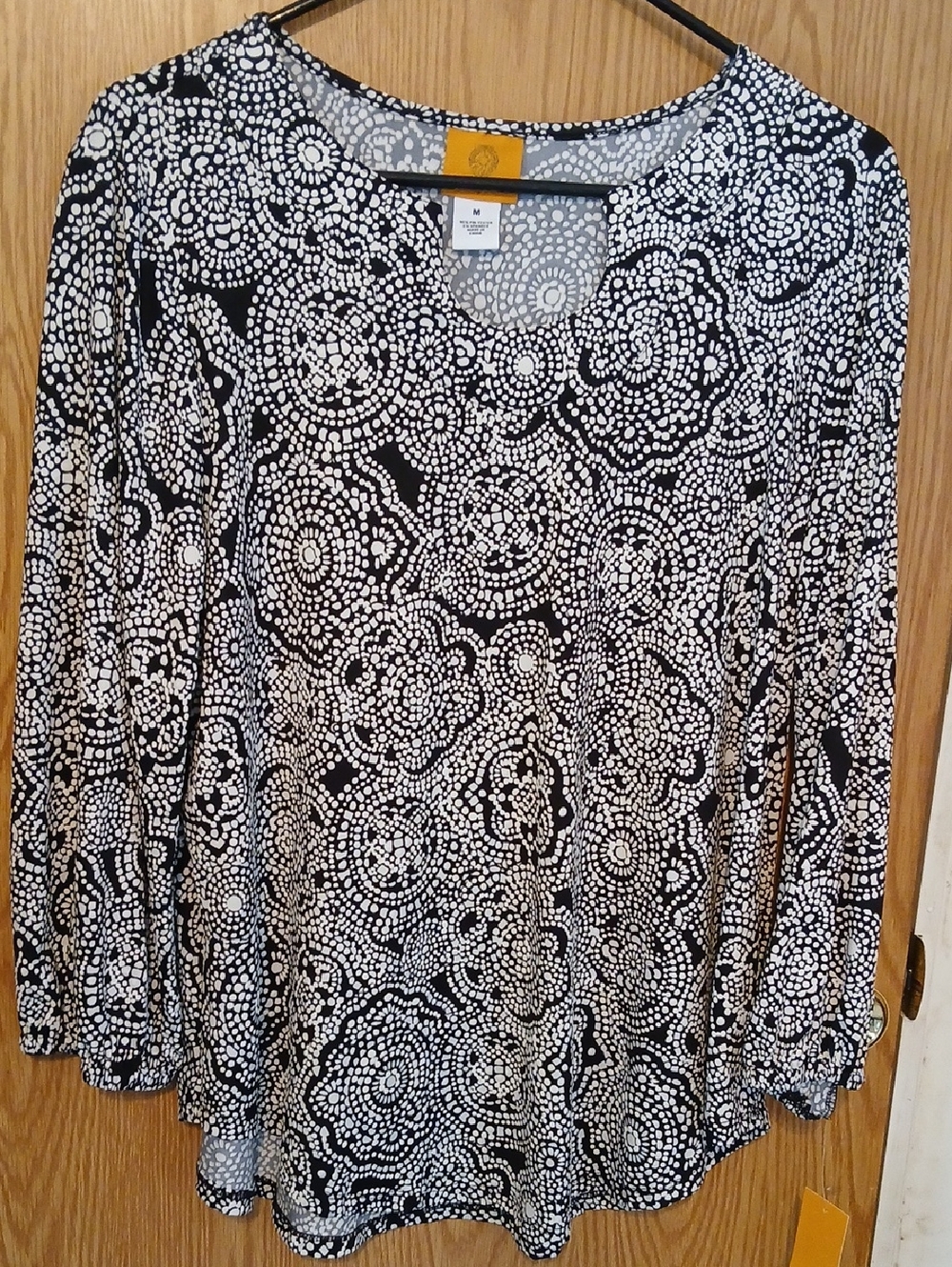 Ruby Rd. Black & White Medallion Pattern Long Sleeve Blouse NWT